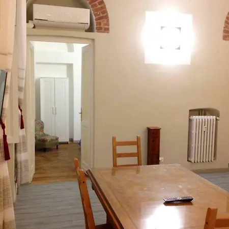 公寓 Flat Y - Turin's Central Riverside *